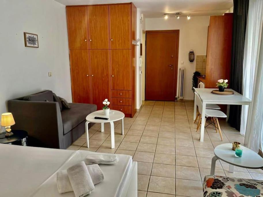 Apartament Modern Studio Large Veranda -Metro Station Suggrou Ateny Zewnętrze zdjęcie
